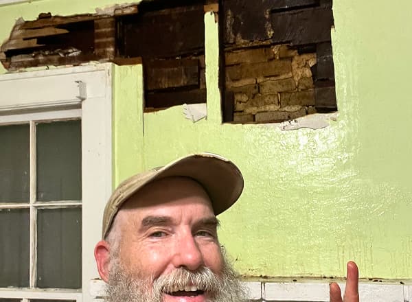 Cleaning area after bee removal